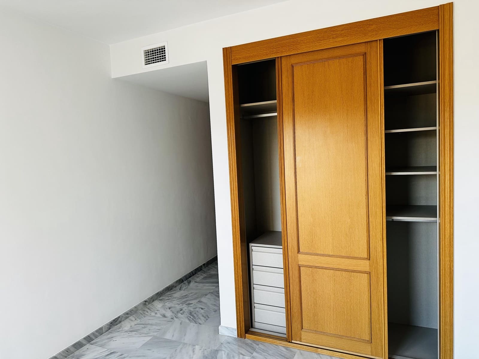 3 bedroom Apartment for rent in La Cala del Moral with pool - € 1,600 (Ref: 9541652)