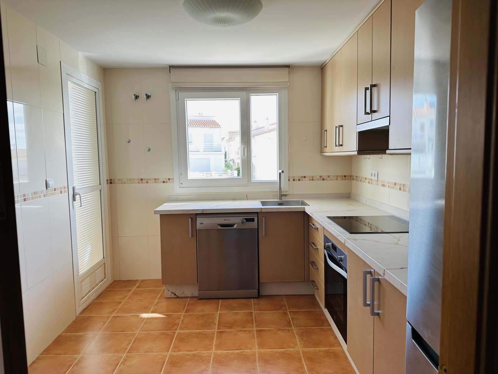 3 bedroom Apartment for rent in La Cala del Moral with pool - € 1,600 (Ref: 9541652)