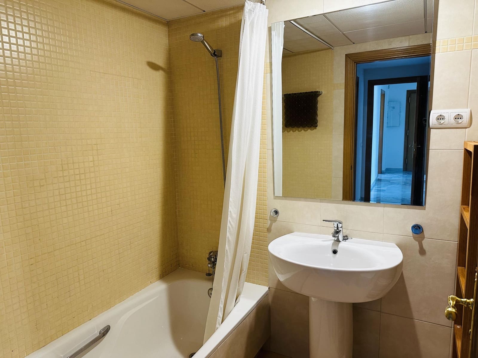 3 bedroom Apartment for rent in La Cala del Moral with pool - € 1,600 (Ref: 9541652)