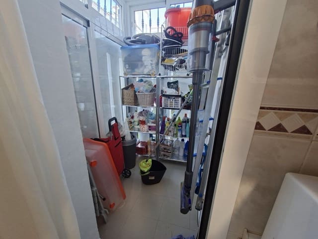 1 makuuhuone Huoneisto myytävänä paikassa Marbella mukana uima-altaan - 398 000 € (Ref: 9543848)