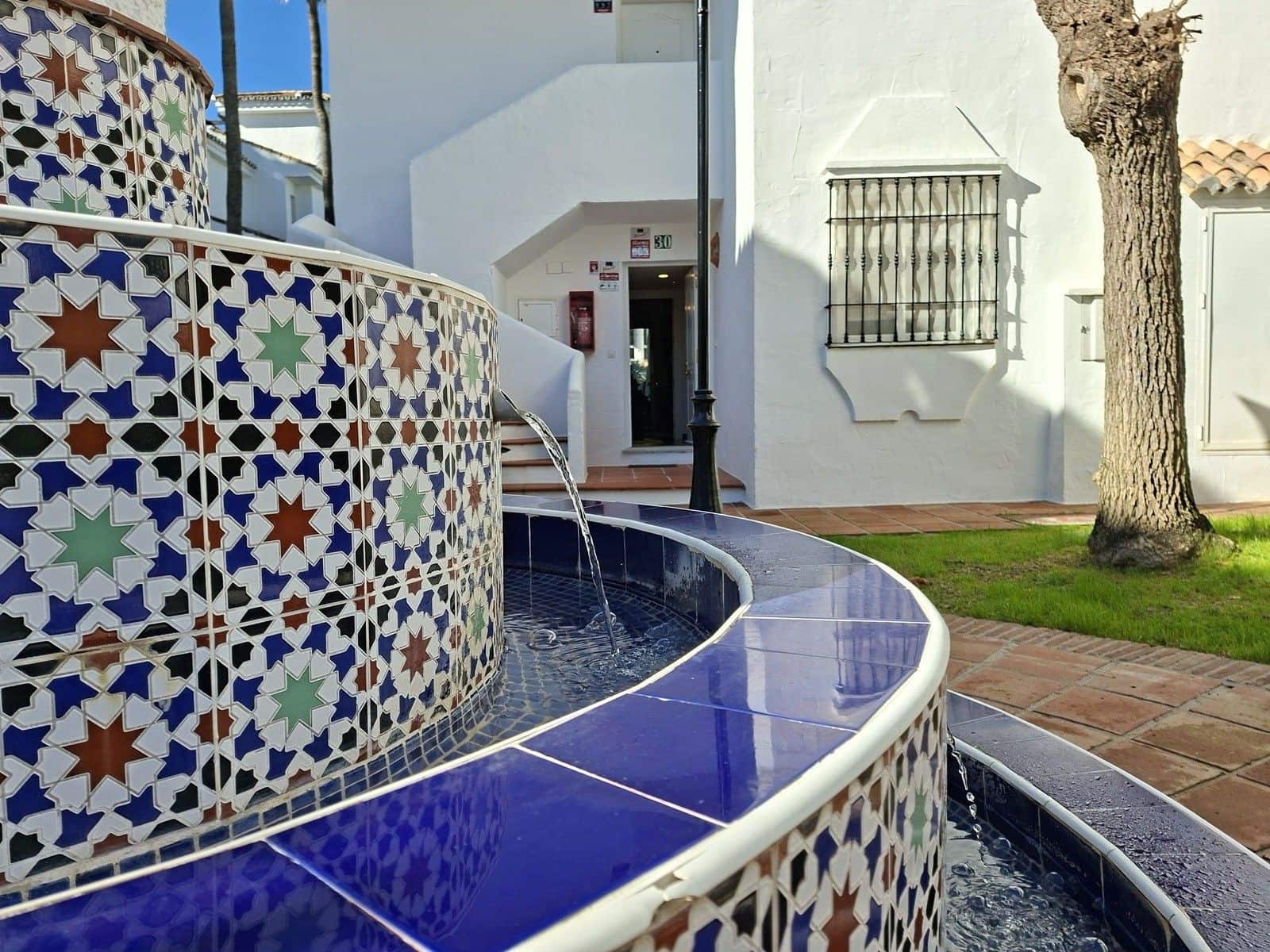 1 sovrum Lägenhet till salu i Marbella med pool - 398 000 € (Ref: 9543848)