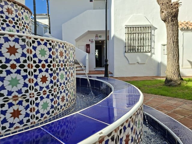 1 makuuhuone Huoneisto myytävänä paikassa Marbella mukana uima-altaan - 398 000 € (Ref: 9543848)