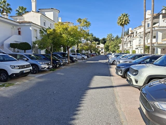 Apartamento de 1 habitación en Marbella en venta con piscina - 398.000 € (Ref: 9543848)