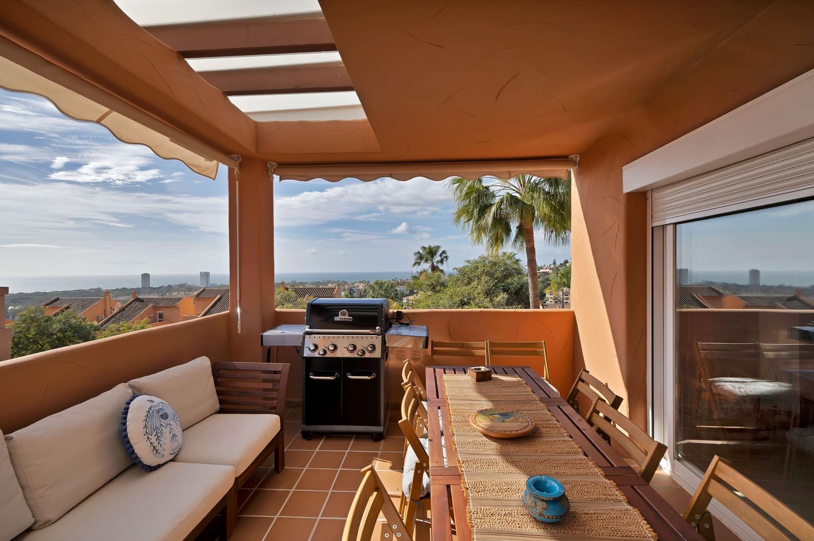 1 sovrum Lägenhet till salu i Marbella med pool - 317 900 € (Ref: 9548436)