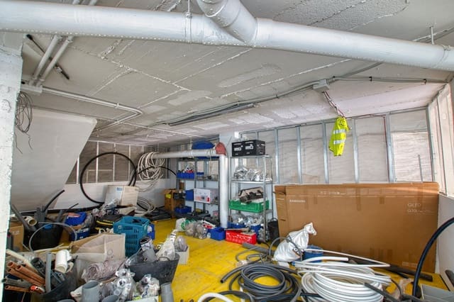 Gewerbe zu verkaufen in Vélez-Málaga - 230.000 € (Ref: 9548437)