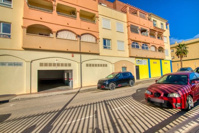 Erhverv til salg i Vélez-Málaga - € 230.000 (Ref: 9548437)