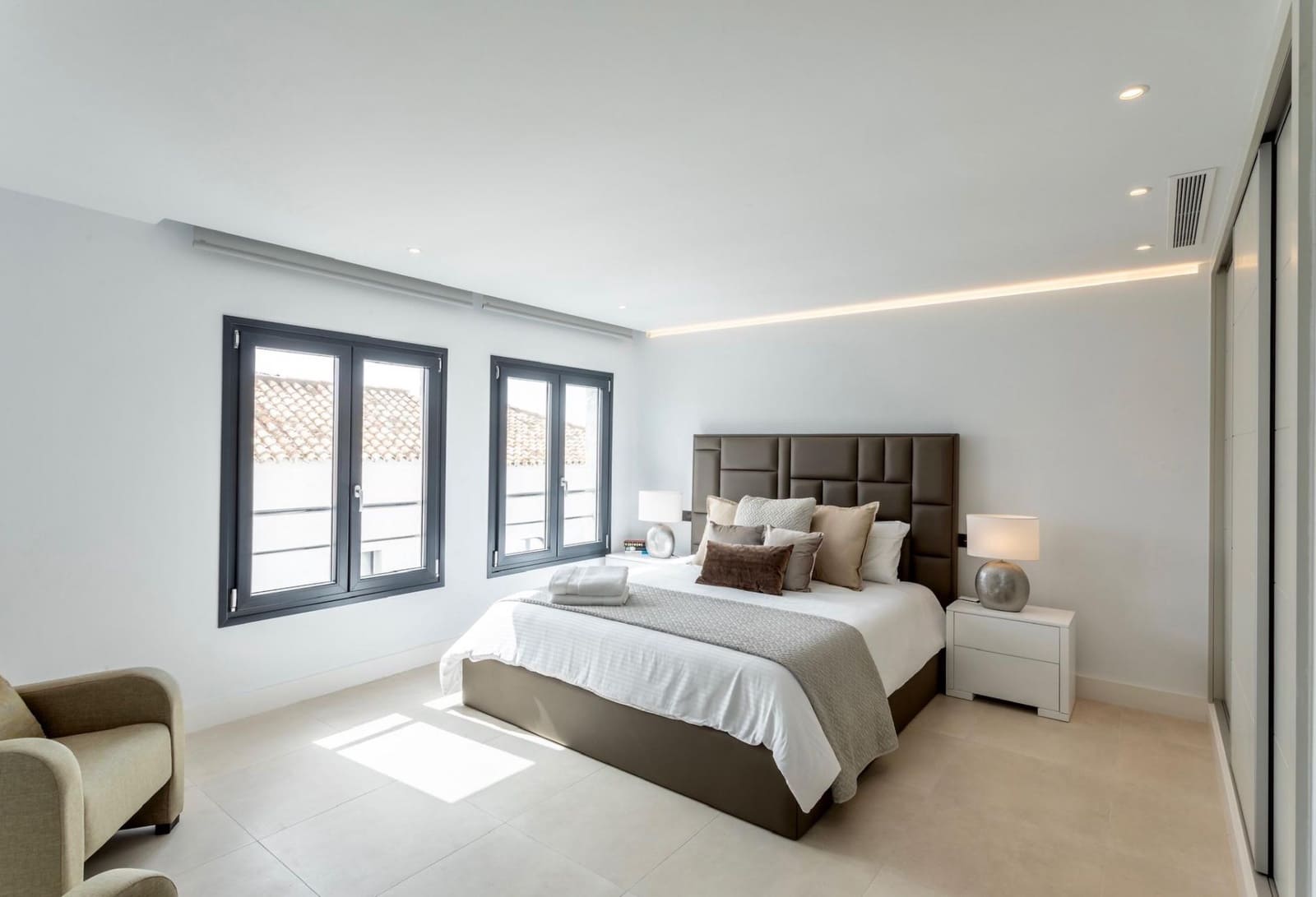 2 soveværelse Lejlighed til salg i Marbella - € 1.385.000 (Ref: 9565426)