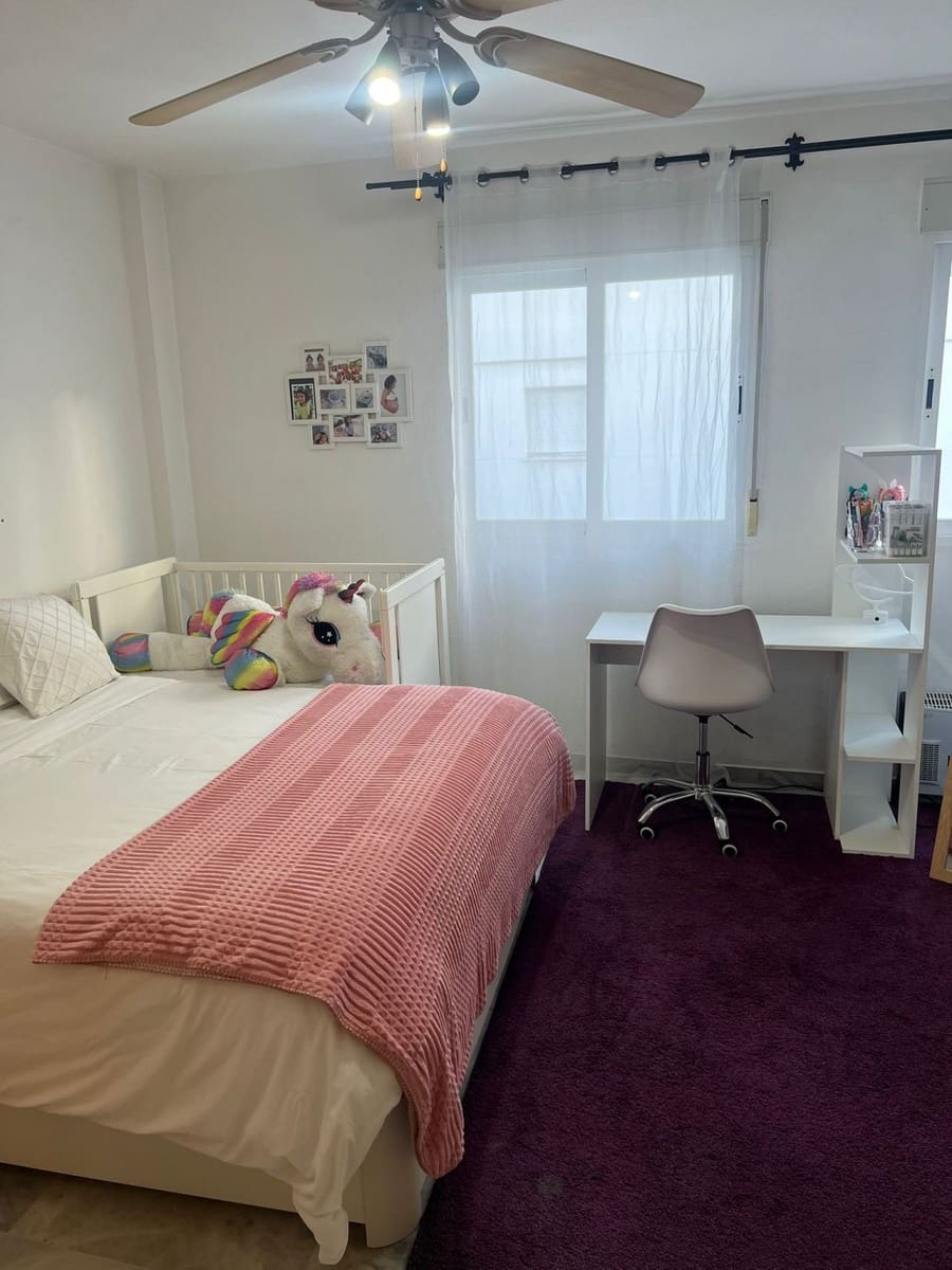 Apartamento de 2 habitaciones en San Pedro de Alcantara en venta - 274.000 € (Ref: 9571394)