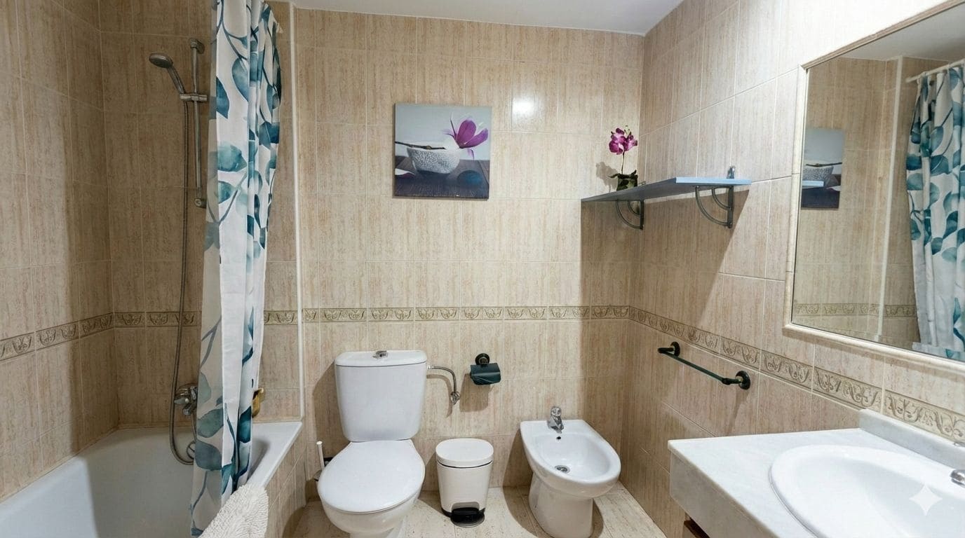 2 bedroom Apartment for sale in San Pedro de Alcantara - € 274,000 (Ref: 9571394)