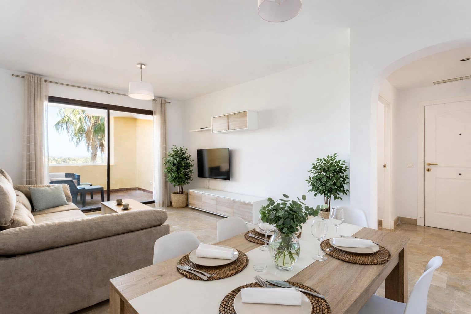 2 chambre Appartement à vendre à La Duquesa / Puerto de la Duquesa avec piscine - 274 900 € (Ref: 9574805)