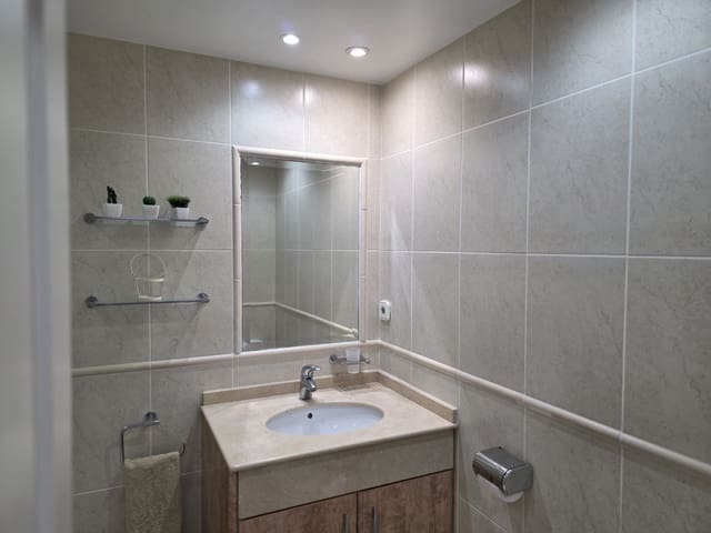 2 slaapkamer Appartement te koop in La Quinta, Benahavís - € 410.000 (Ref: 9584538)