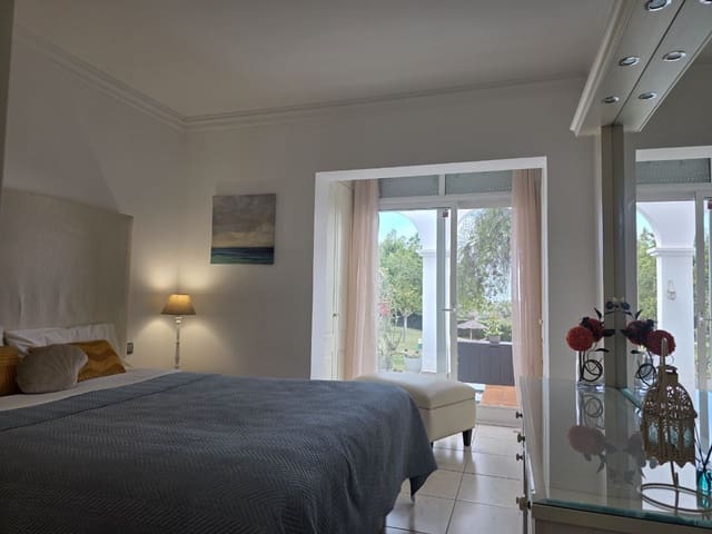 2 slaapkamer Appartement te koop in La Quinta, Benahavís - € 410.000 (Ref: 9584538)
