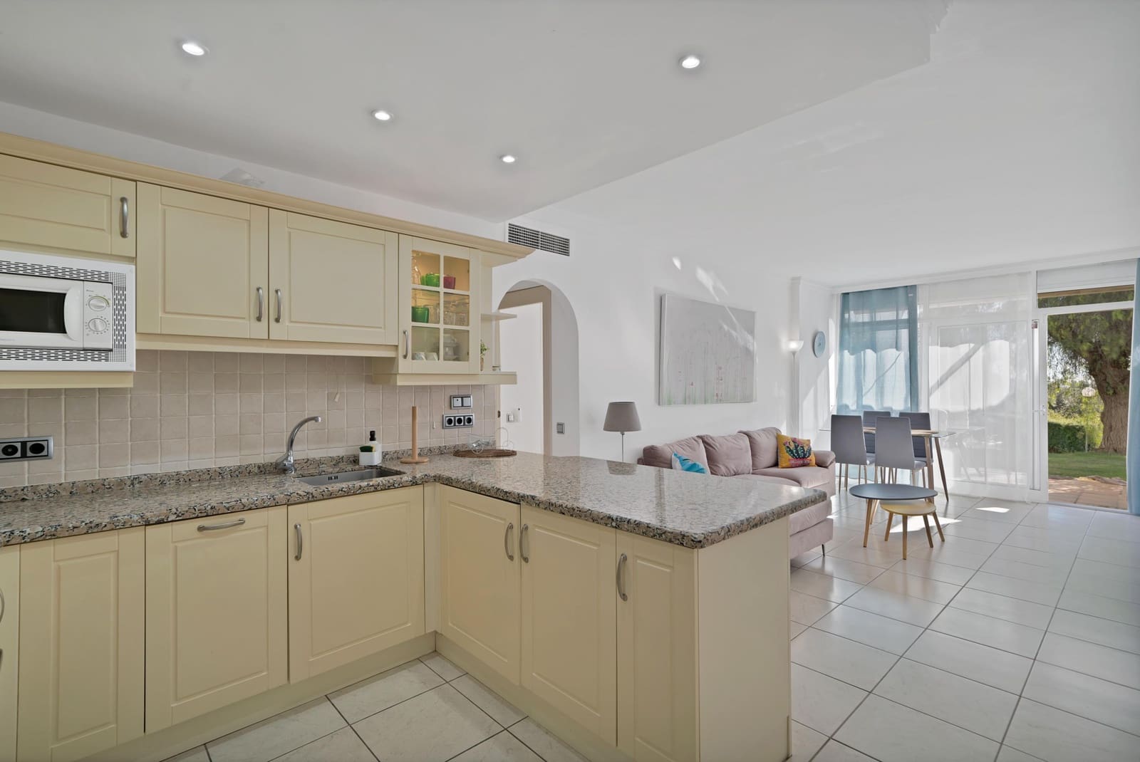 2 bedroom Apartment for sale in La Quinta - € 410,000 (Ref: 9584538)