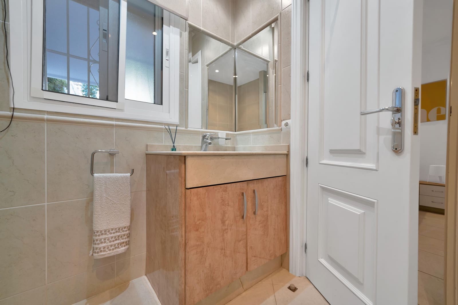 2 bedroom Apartment for sale in La Quinta - € 410,000 (Ref: 9584538)