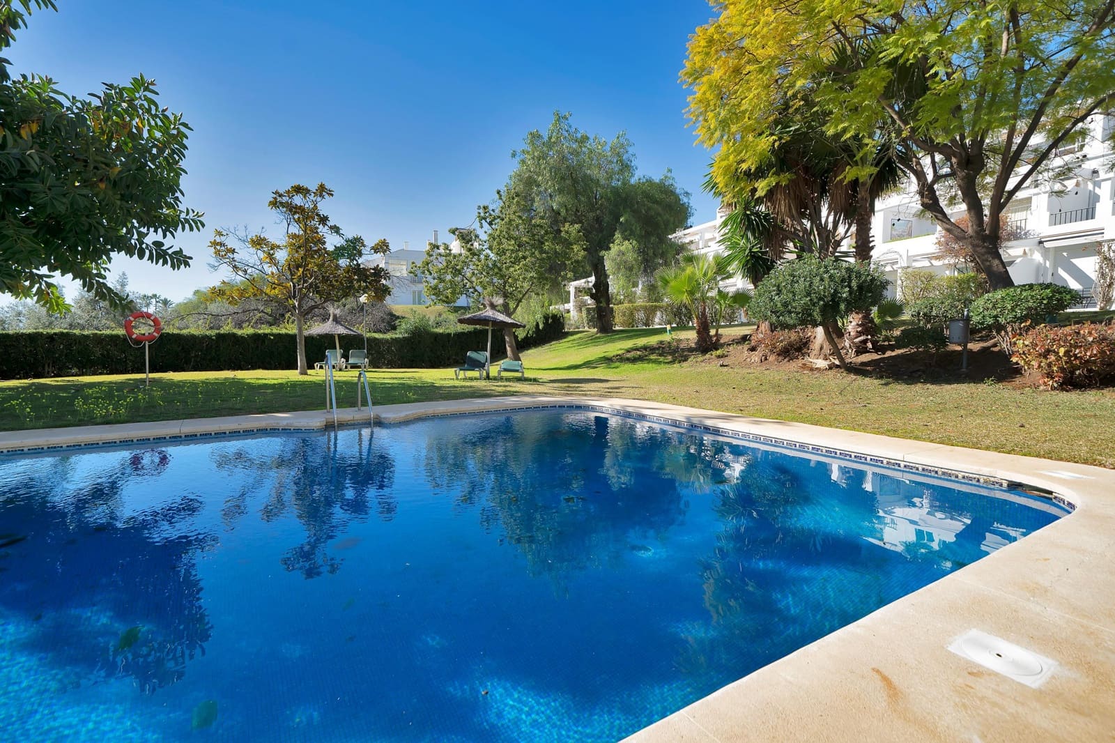 2 bedroom Apartment for sale in La Quinta - € 410,000 (Ref: 9584538)