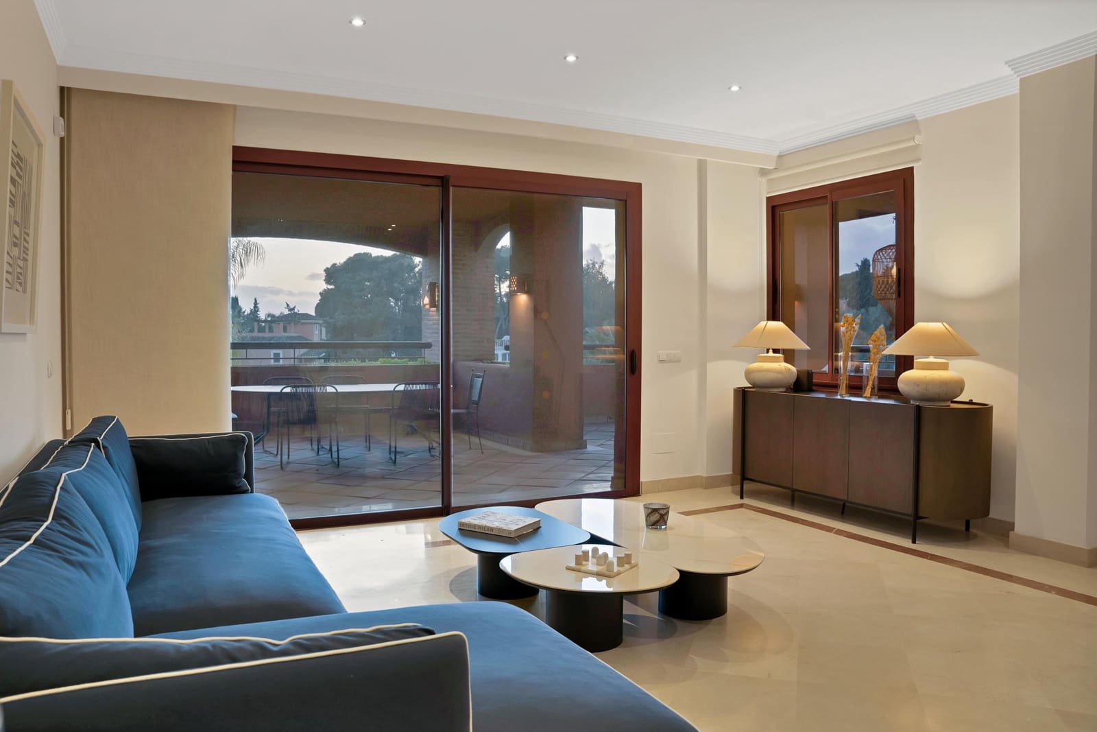 3 bedroom Apartment for sale in Bahia de Marbella with pool - € 1,300,000 (Ref: 9591564)