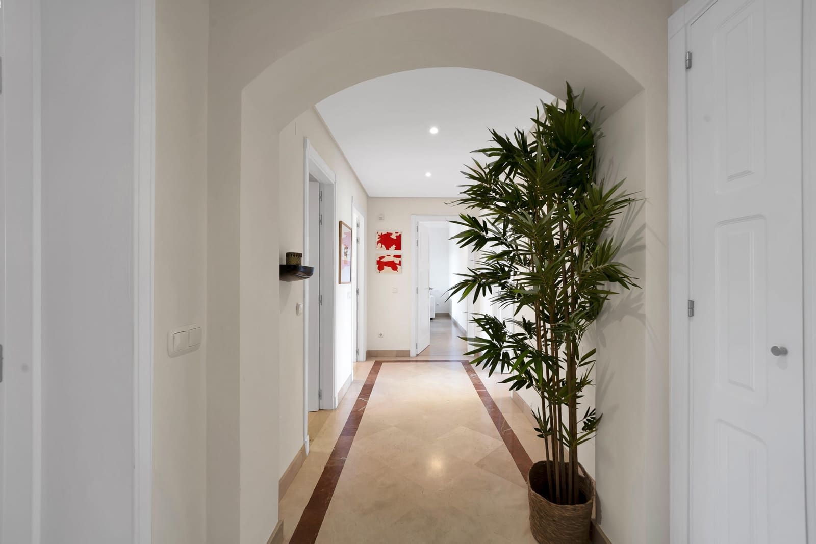 3 soveværelse Lejlighed til salg i Bahia de Marbella med swimmingpool - € 1.300.000 (Ref: 9591564)