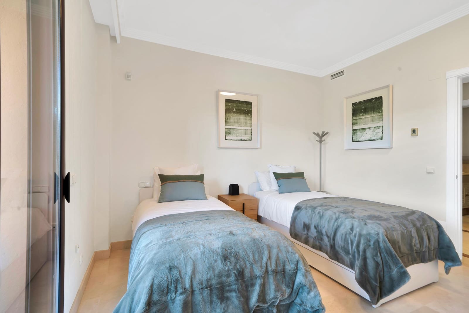 3 soveværelse Lejlighed til salg i Bahia de Marbella med swimmingpool - € 1.300.000 (Ref: 9591564)