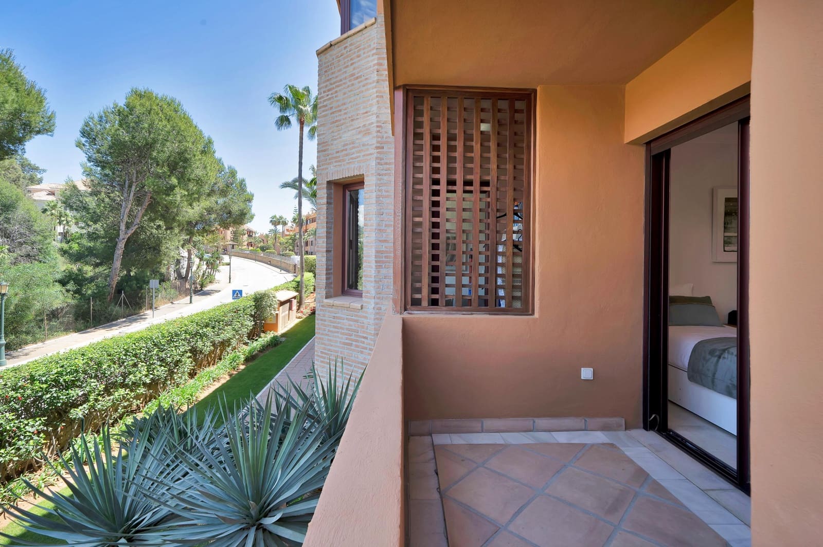 3 soveværelse Lejlighed til salg i Bahia de Marbella med swimmingpool - € 1.300.000 (Ref: 9591564)