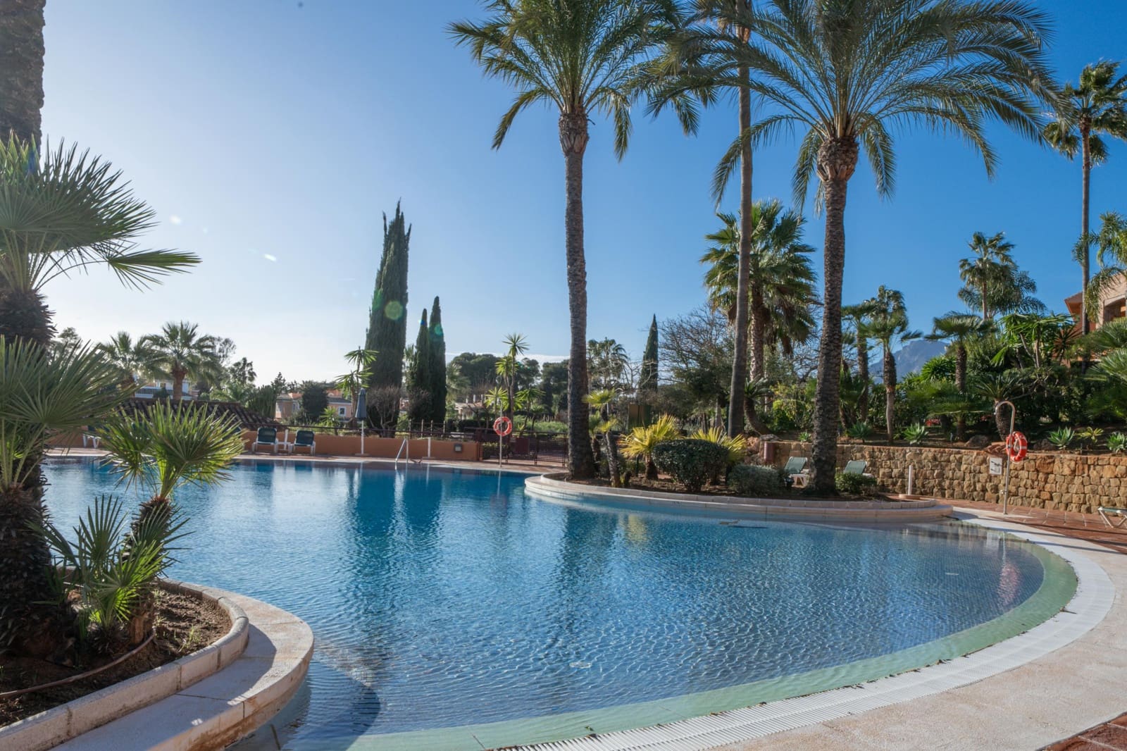 3 soveværelse Lejlighed til salg i Bahia de Marbella med swimmingpool - € 1.300.000 (Ref: 9591564)