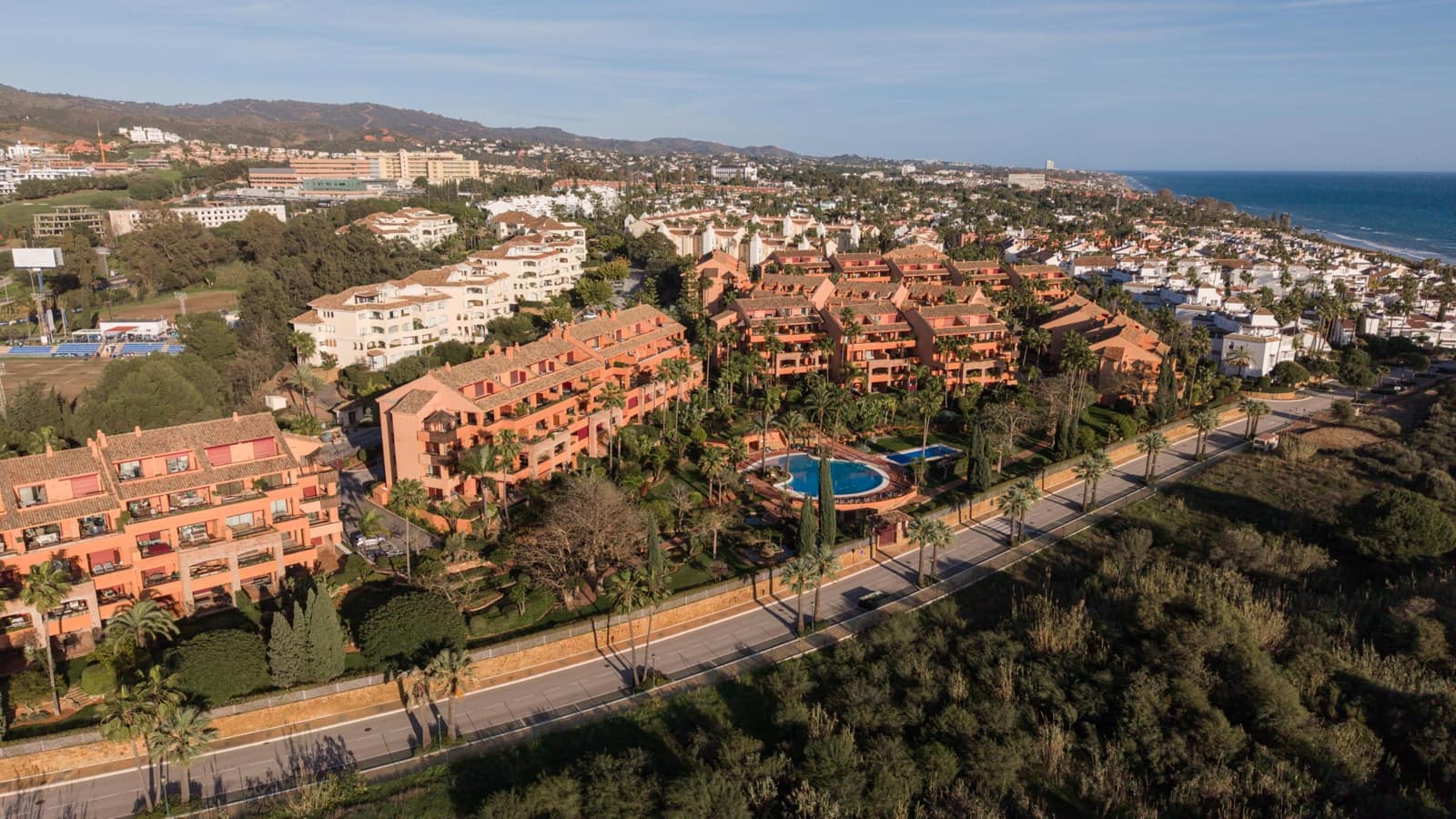 3 soveværelse Lejlighed til salg i Bahia de Marbella med swimmingpool - € 1.300.000 (Ref: 9591564)