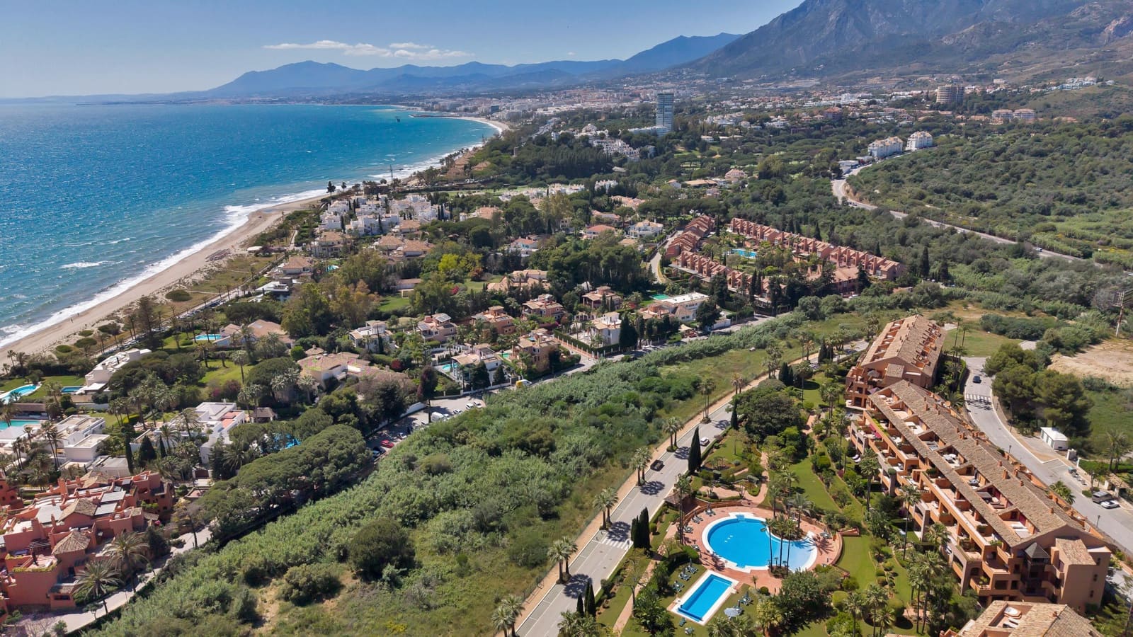3 soveværelse Lejlighed til salg i Bahia de Marbella med swimmingpool - € 1.300.000 (Ref: 9591564)