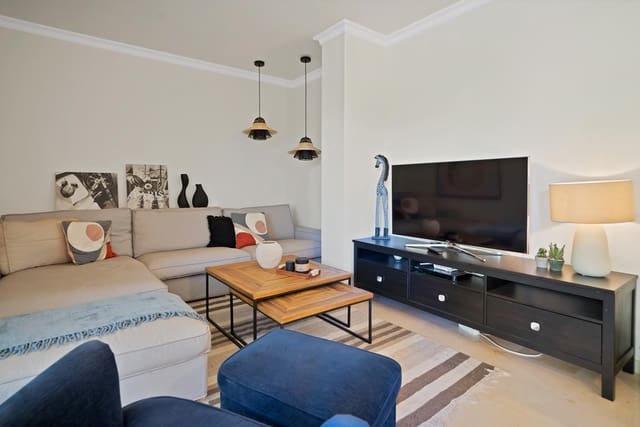 2 bedroom Apartment for rent in Santa María, Marbella with pool garage - € 1,950 (Ref: 9591565)