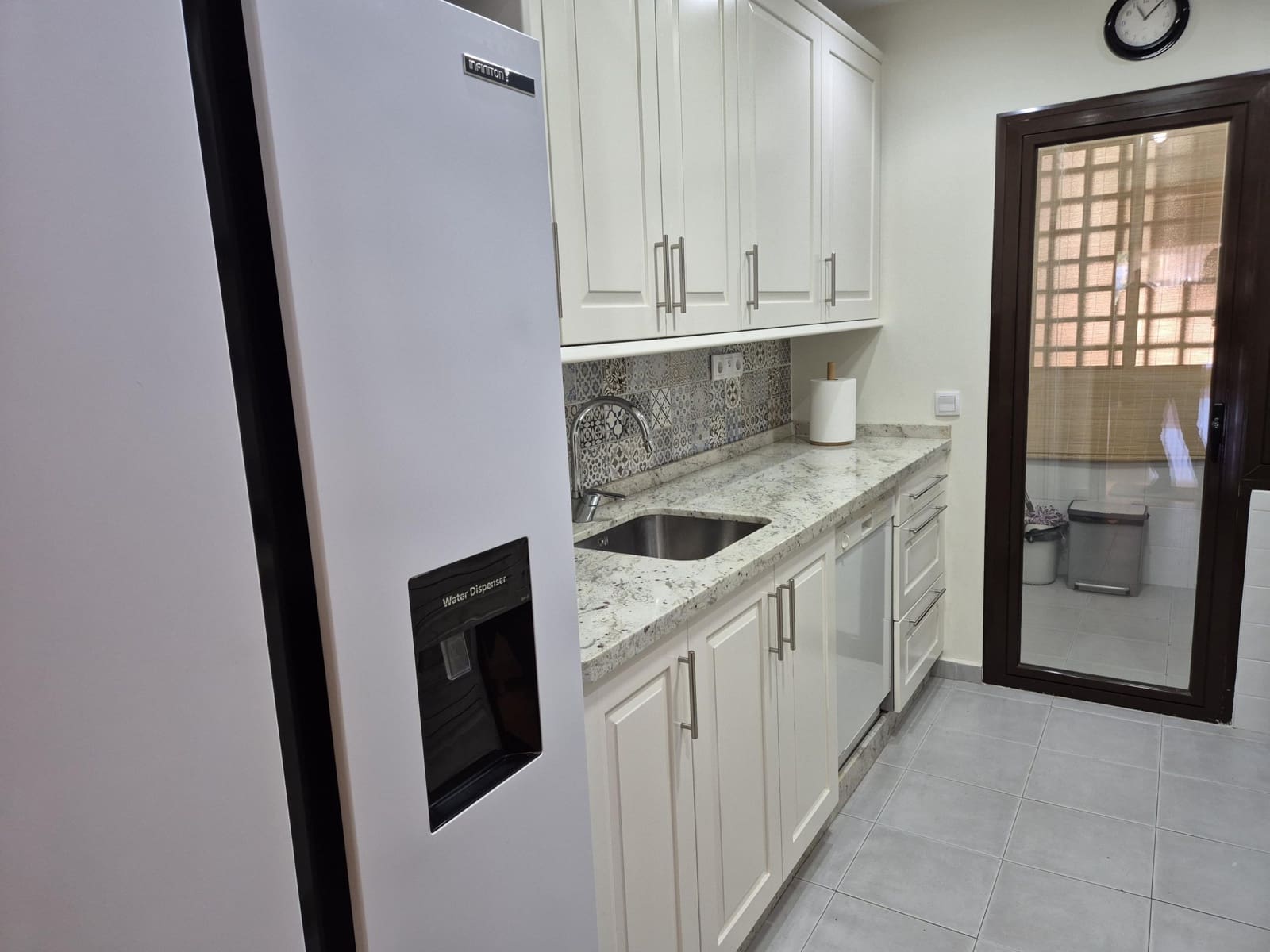 2 sovrum Lägenhet till salu i Estepona med pool - 329 000 € (Ref: 9591566)