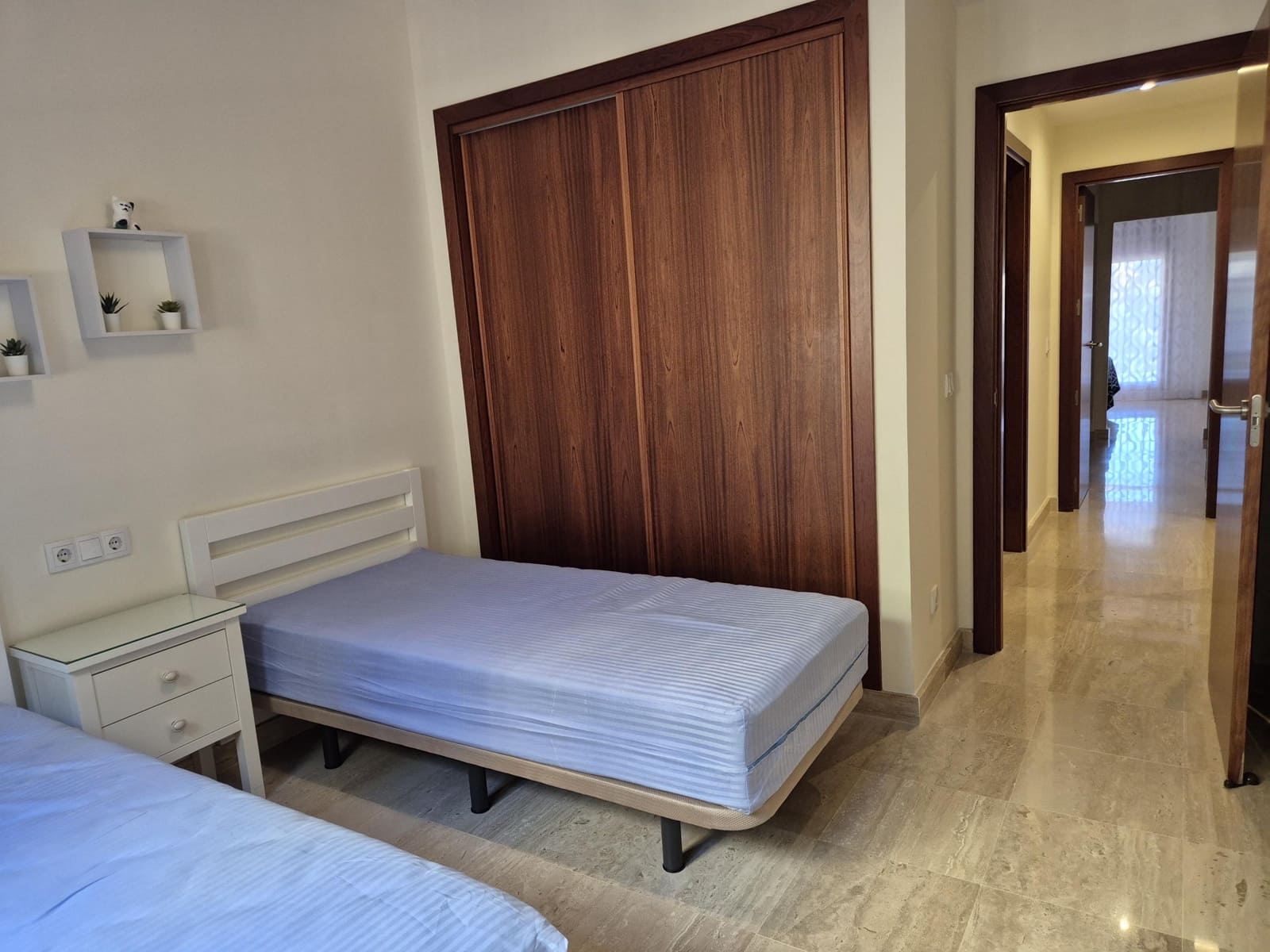 2 sovrum Lägenhet till salu i Estepona med pool - 329 000 € (Ref: 9591566)