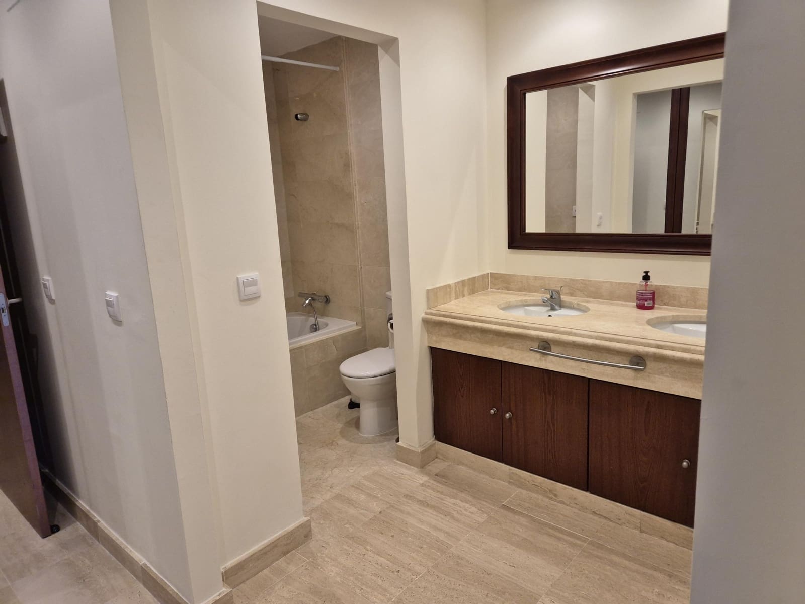 2 sovrum Lägenhet till salu i Estepona med pool - 329 000 € (Ref: 9591566)