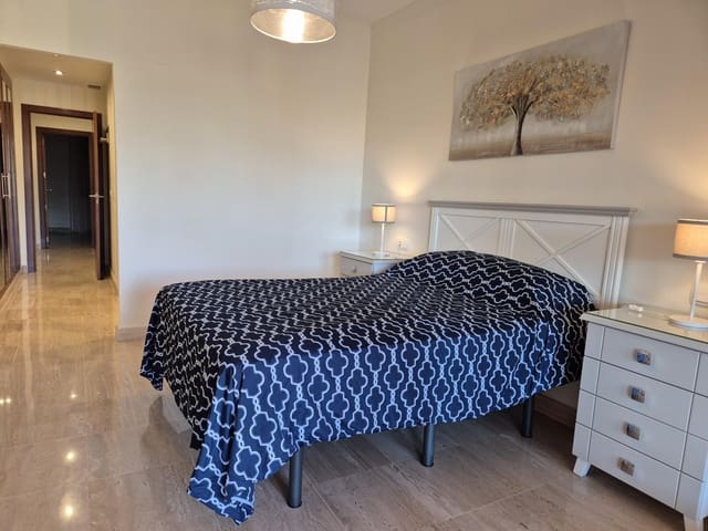 2 quarto Apartamento para venda em Estepona com piscina - 329 000 € (Ref: 9591566)