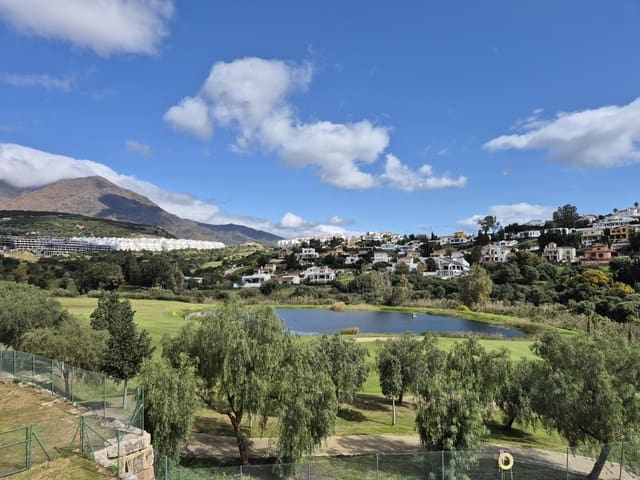 2 soverom Leilighet til salgs i Estepona med svømmebasseng - € 329 000 (Ref: 9591566)