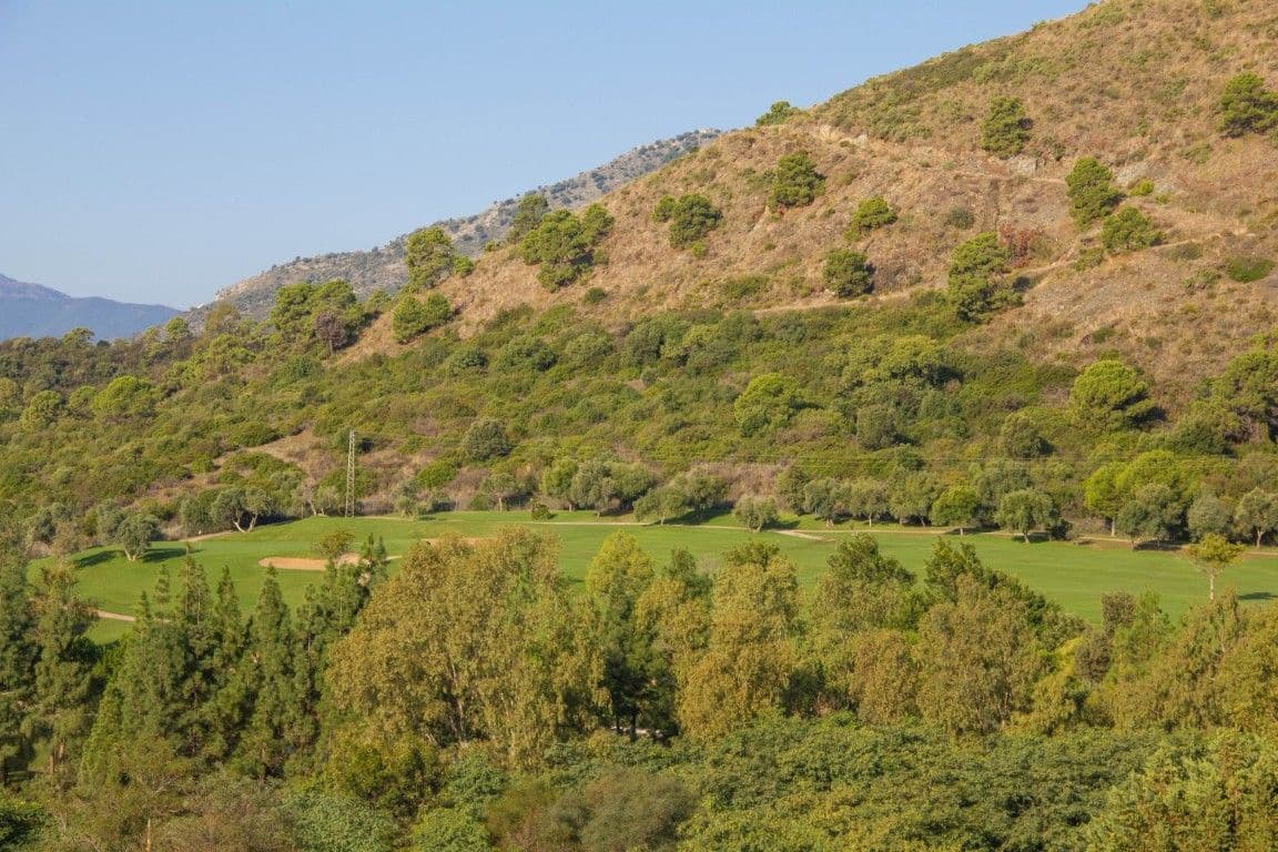 Building Plot for sale in Benahavis - € 549,000 (Ref: 9616076)