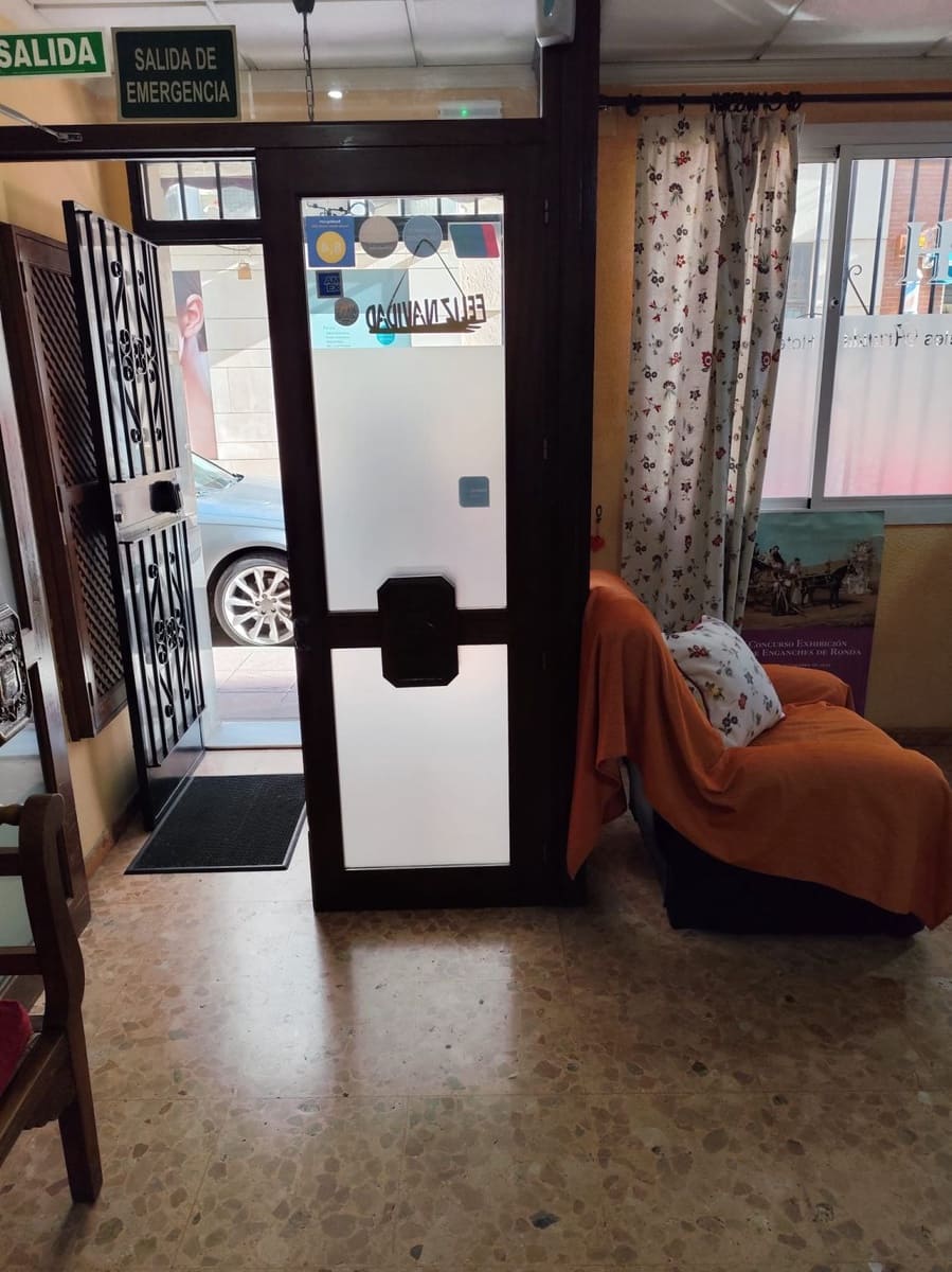 Hotel de 12 habitaciones en Ronda en venta - 1.468.000 € (Ref: 9616077)