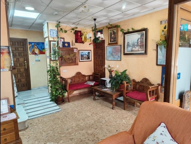 Hotel de 12 habitaciones en Ronda en venta - 1.468.000 € (Ref: 9616077)