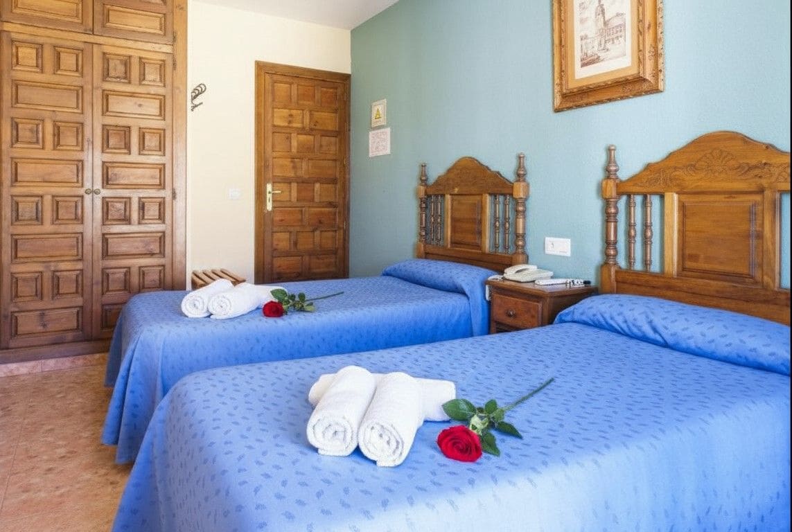 12 bedroom Hotel for sale in Ronda - € 1,468,000 (Ref: 9616077)