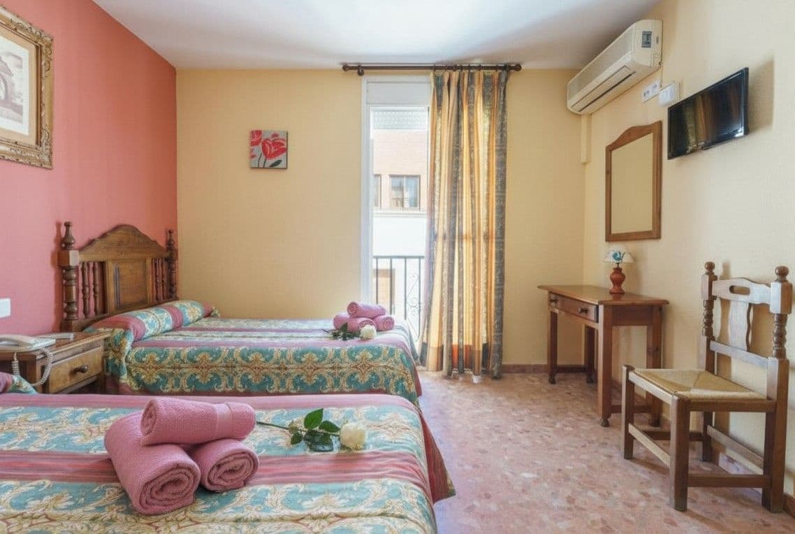 12 bedroom Hotel for sale in Ronda - € 1,468,000 (Ref: 9616077)