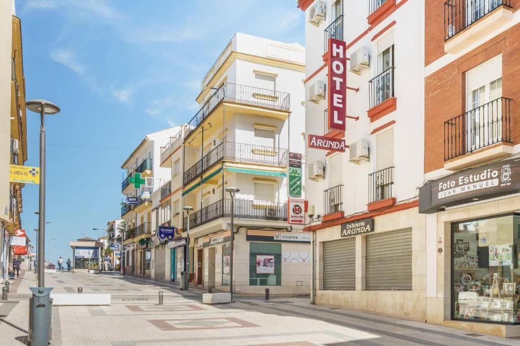 12 bedroom Hotel for sale in Ronda - € 1,468,000 (Ref: 9616077)