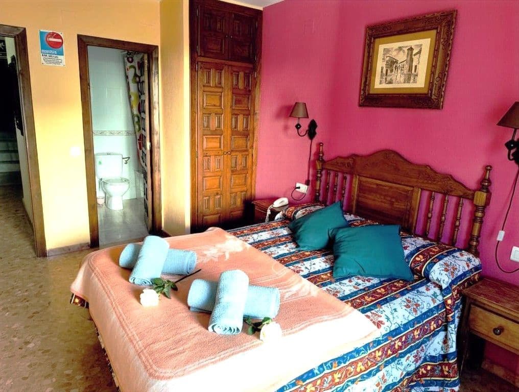 12 bedroom Hotel for sale in Ronda - € 1,468,000 (Ref: 9616077)