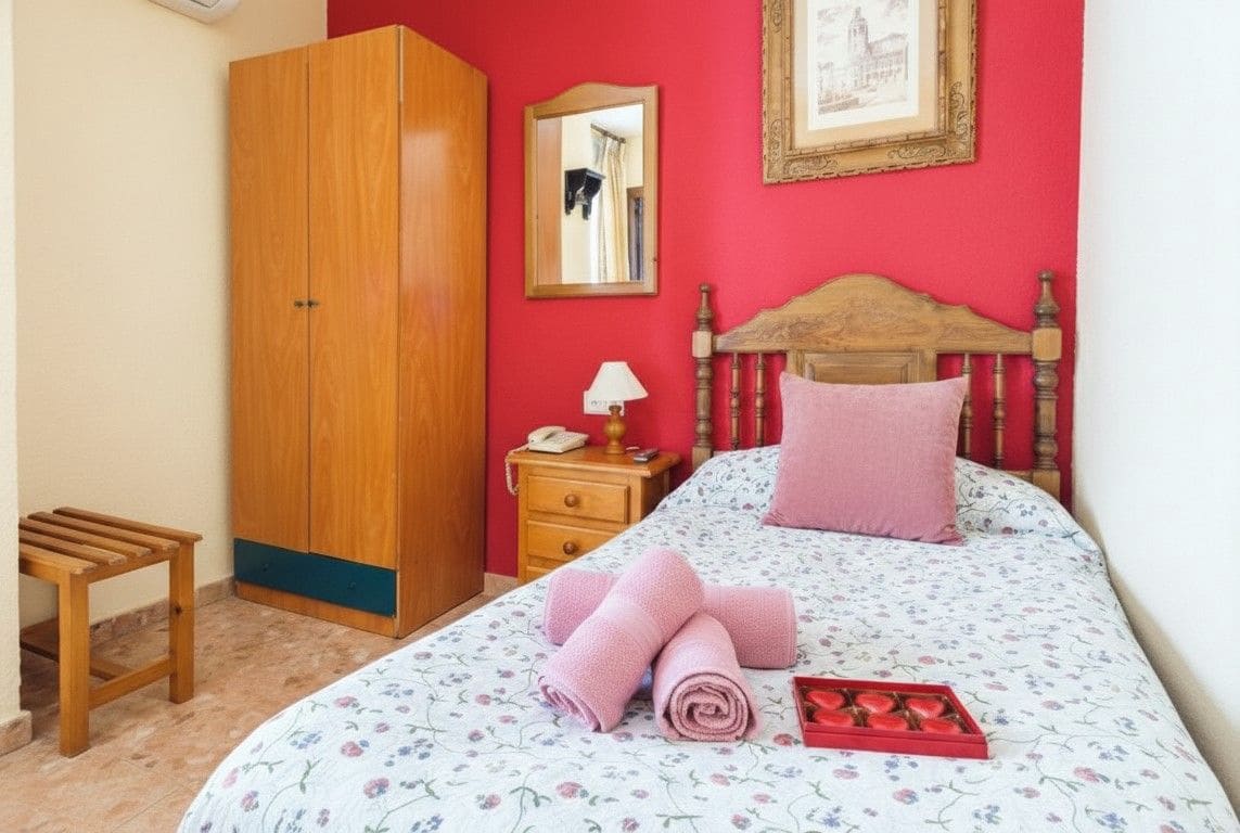 12 slaapkamer Hotel te koop in Ronda - € 1.468.000 (Ref: 9616077)