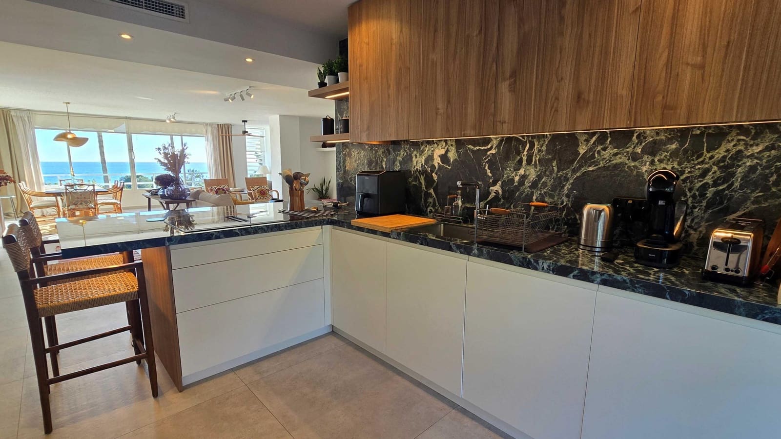 2 Zimmer Apartment zu vermieten in Rio Real mit Pool - 3.900 € (Ref: 9630307)