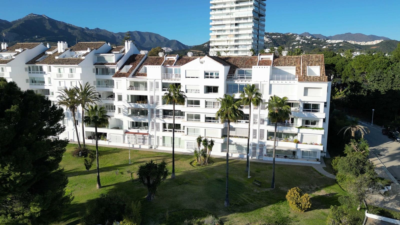 Apartamento de 2 habitaciones en Río Real en alquiler con piscina - 3.900 € (Ref: 9630307)