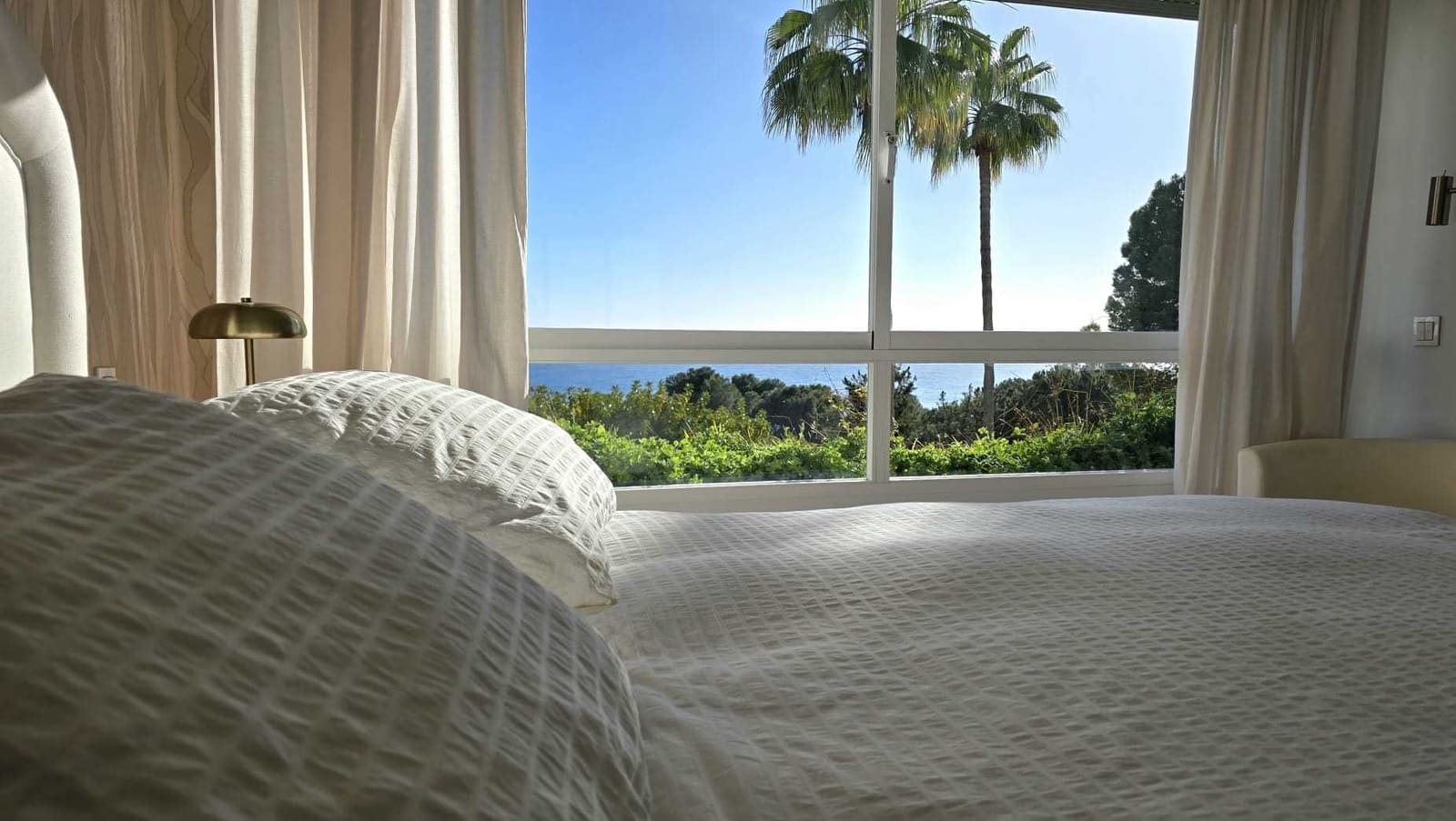 2 bedroom Apartment for rent in Rio Real with pool - € 3,900 (Ref: 9630307)