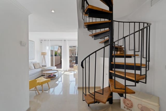 2 quarto Apartamento para arrendar em Marbella com piscina - 2 300 € (Ref: 9637796)