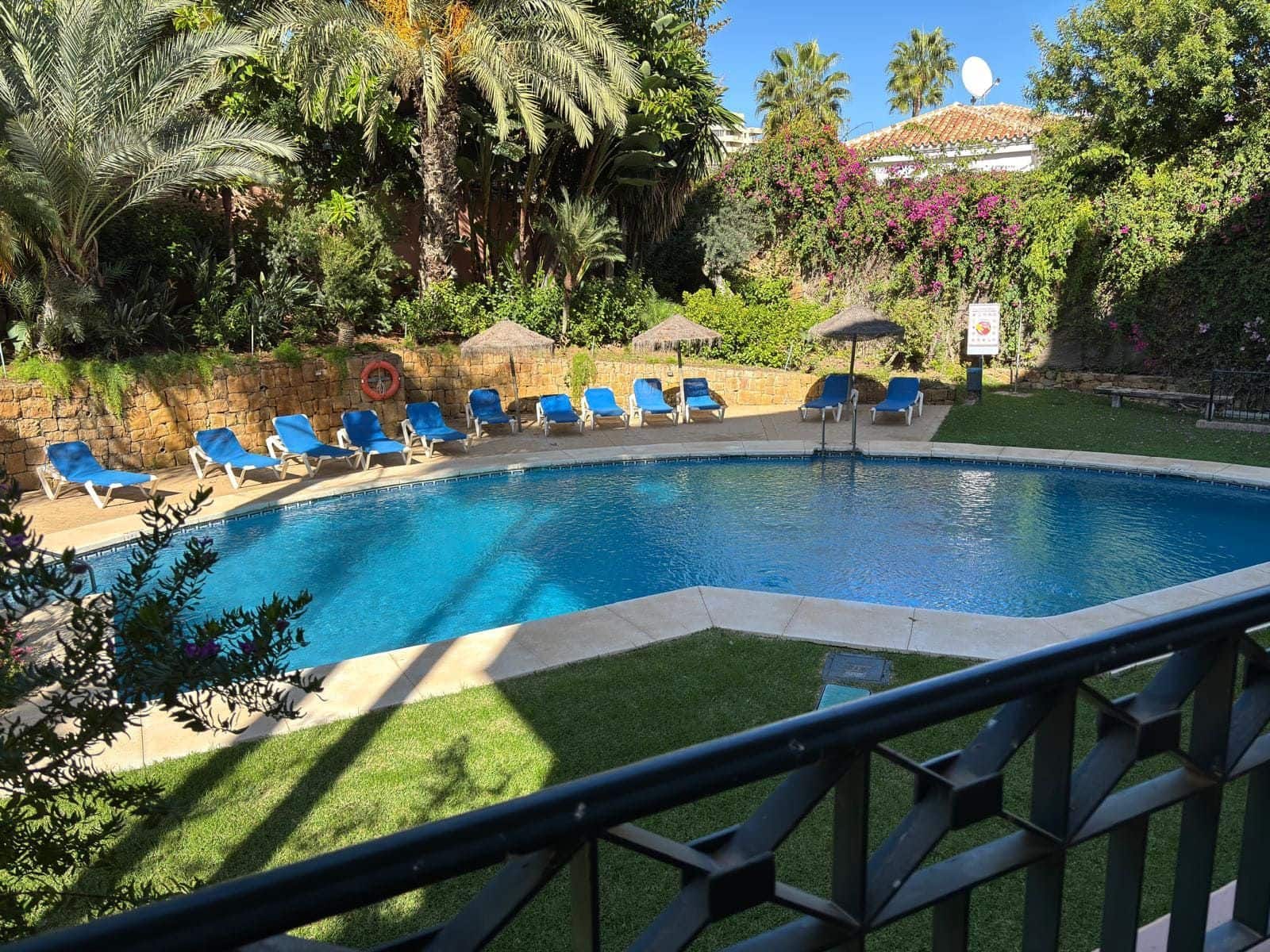 3 camera da letto Appartamento da affittare in Rio Real con piscina - 2.500 € (Rif: 9645267)