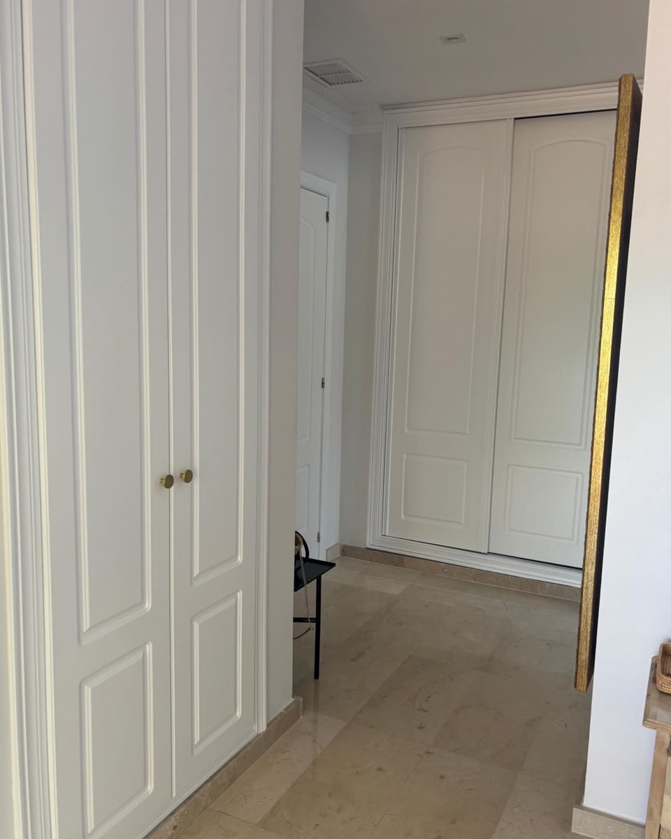 3 camera da letto Appartamento da affittare in Rio Real con piscina garage - 2.500 € (Rif: 9645267)