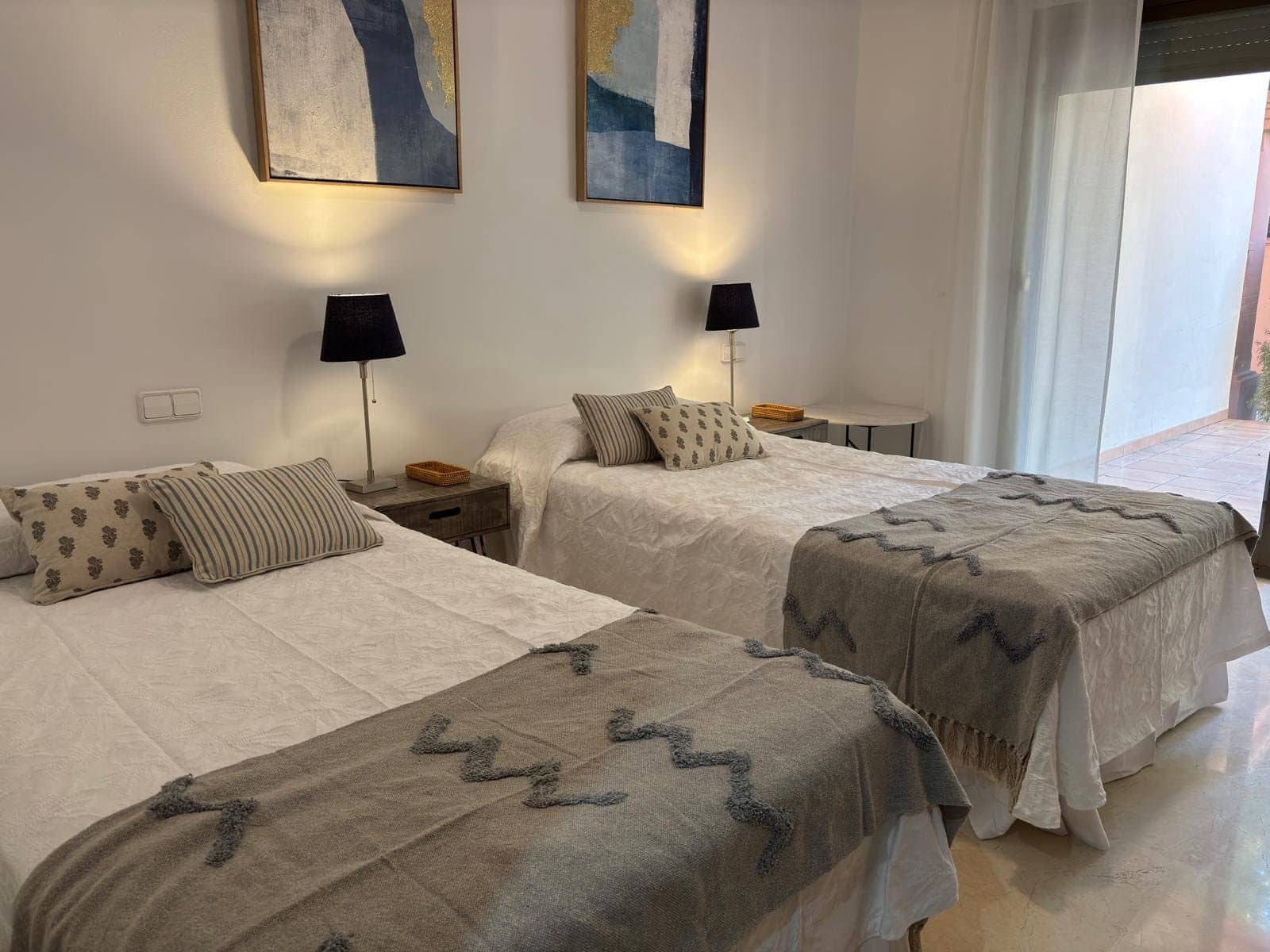 3 camera da letto Appartamento da affittare in Rio Real con piscina garage - 2.500 € (Rif: 9645267)