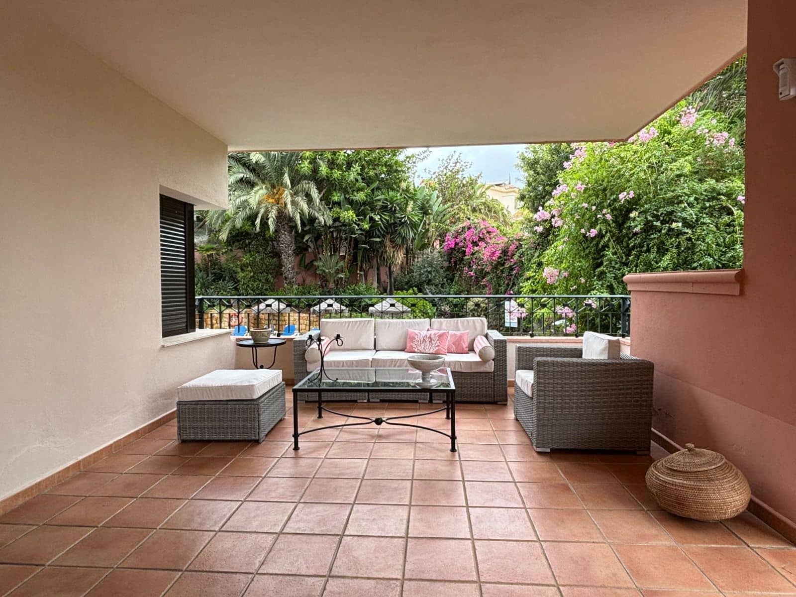 3 camera da letto Appartamento da affittare in Rio Real con piscina garage - 2.500 € (Rif: 9645267)