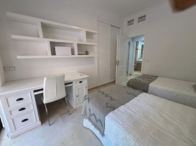 3 soverom Leilighet til leie i Río Real, Marbella med svømmebasseng garasje - € 2 500 (Ref: 9645267)