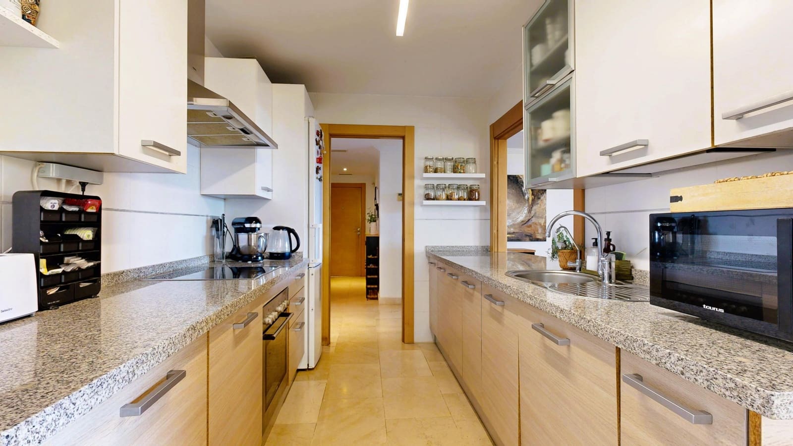 4 makuuhuone Huoneisto myytävänä paikassa Benahavis mukana uima-altaan - 639 000 € (Ref: 9648386)